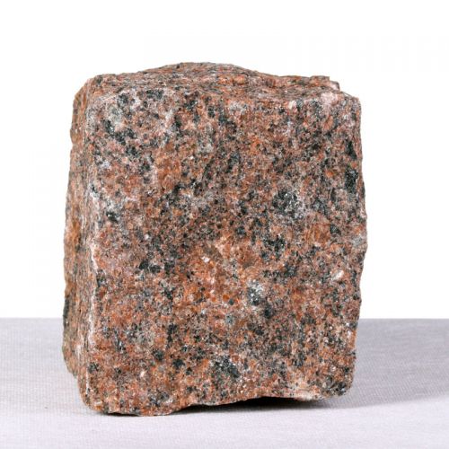 kostka-granitowa-czerwona-vanga.jpg