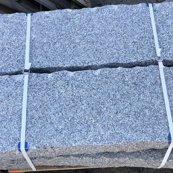 oporniki-granitowe-lupane.jpg