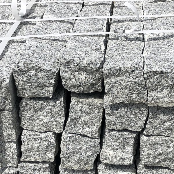 palisady-granitowe-lupane.jpg